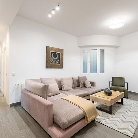Luxe Apartment In Plaza De Espana Madrid Eksteriør billede