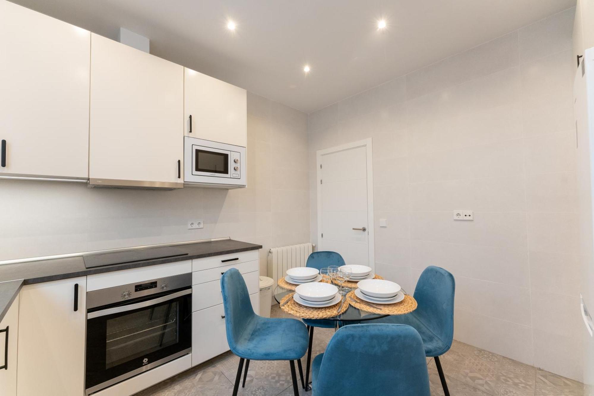 Luxe Apartment In Plaza De Espana Madrid Eksteriør billede