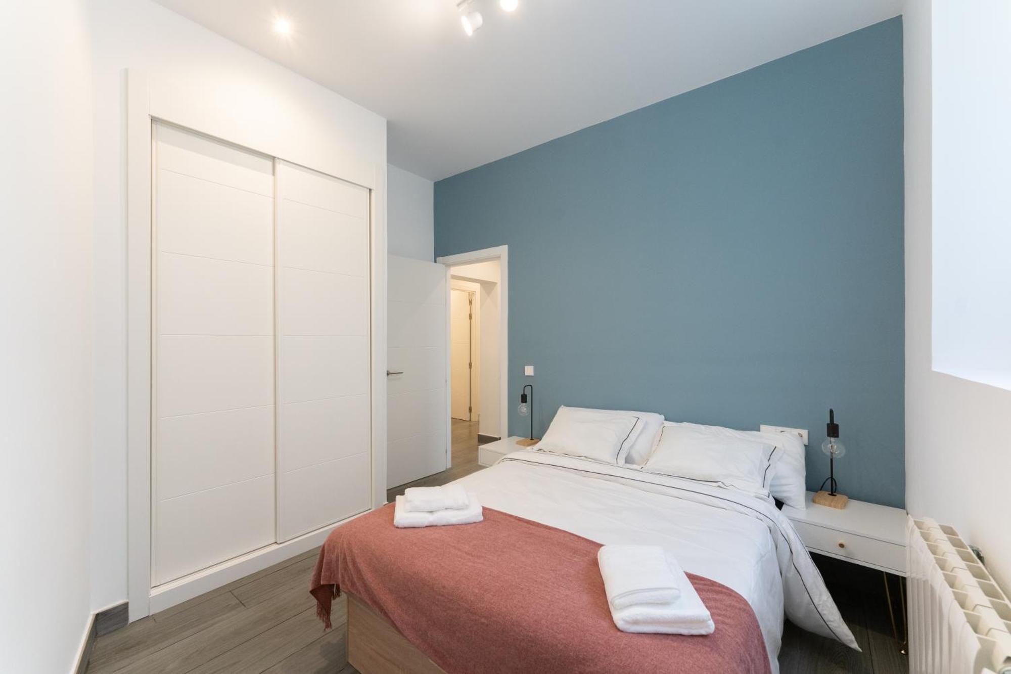 Luxe Apartment In Plaza De Espana Madrid Eksteriør billede