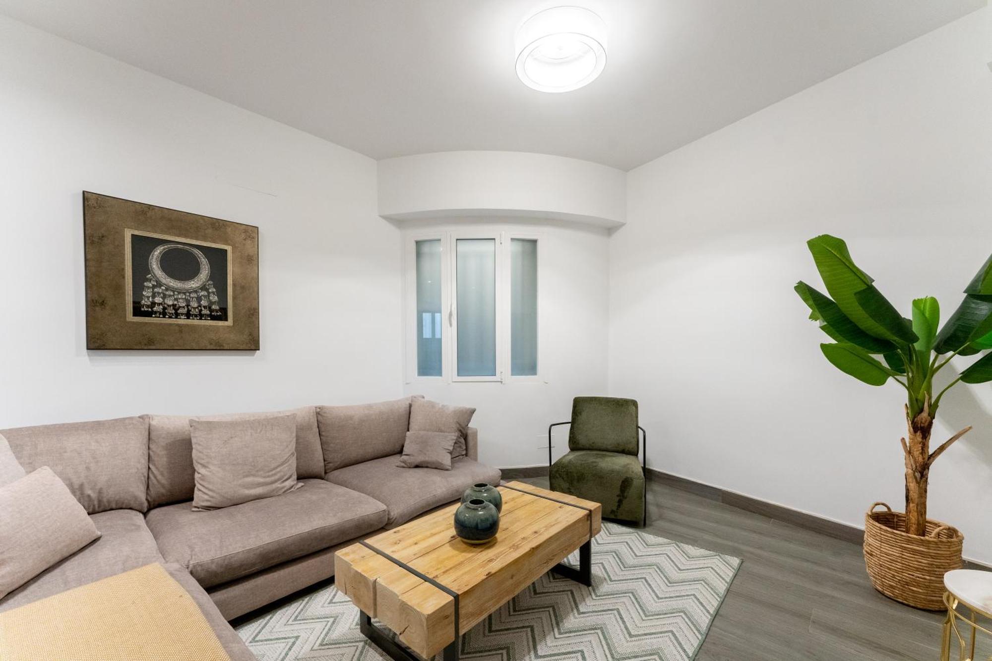Luxe Apartment In Plaza De Espana Madrid Eksteriør billede