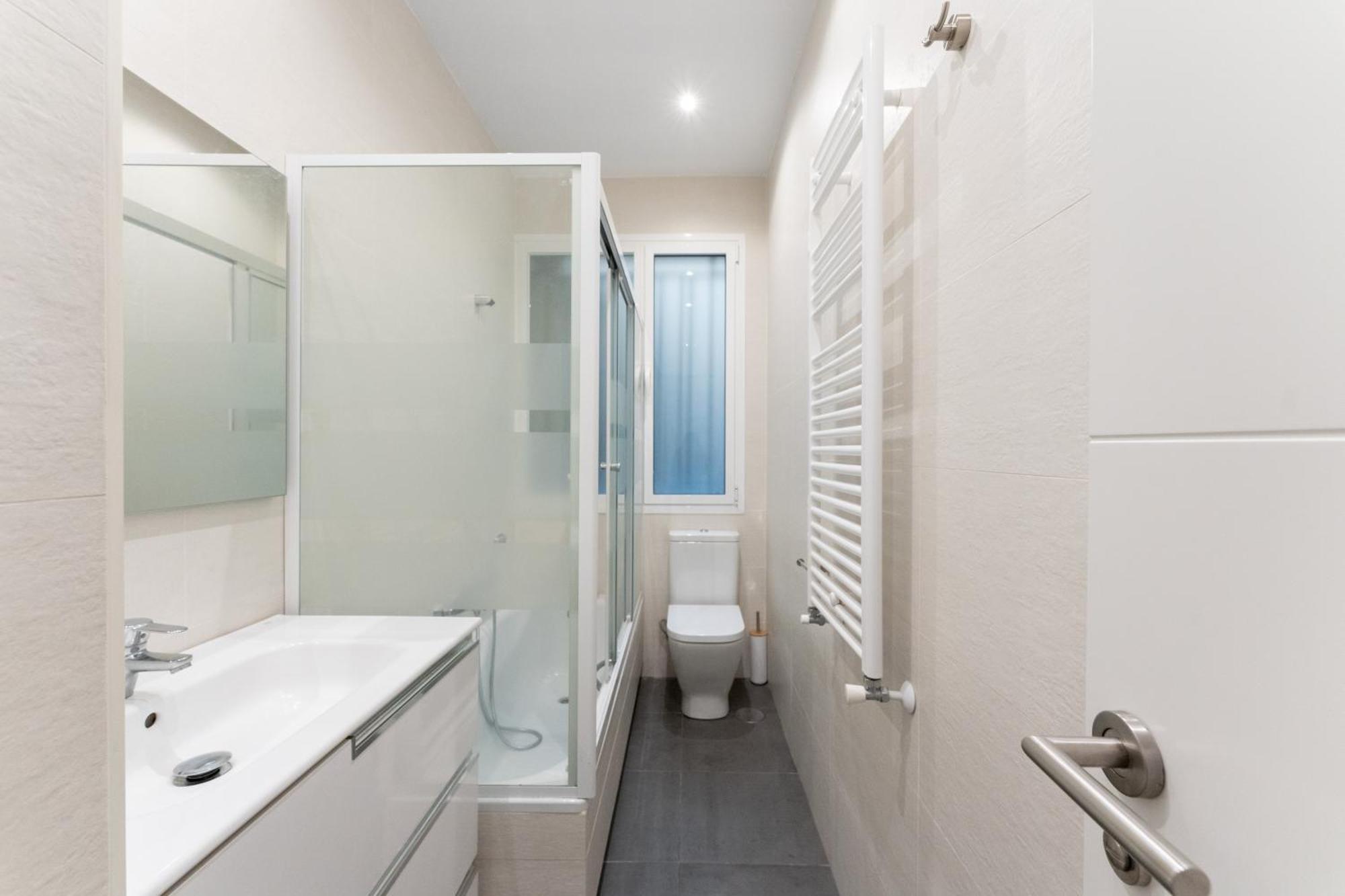 Luxe Apartment In Plaza De Espana Madrid Eksteriør billede