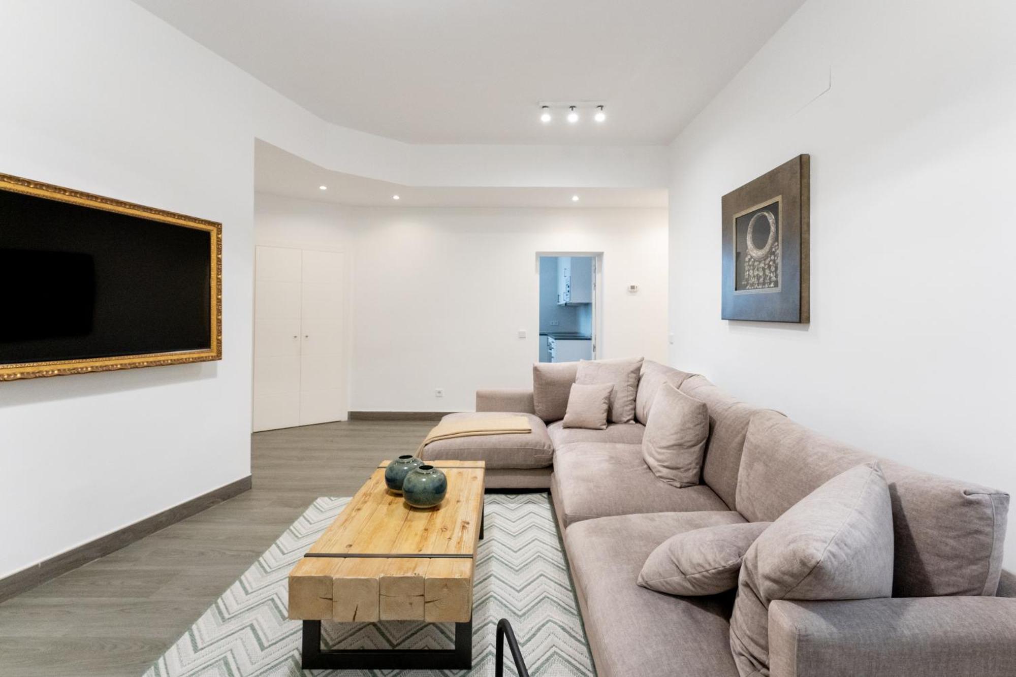 Luxe Apartment In Plaza De Espana Madrid Eksteriør billede