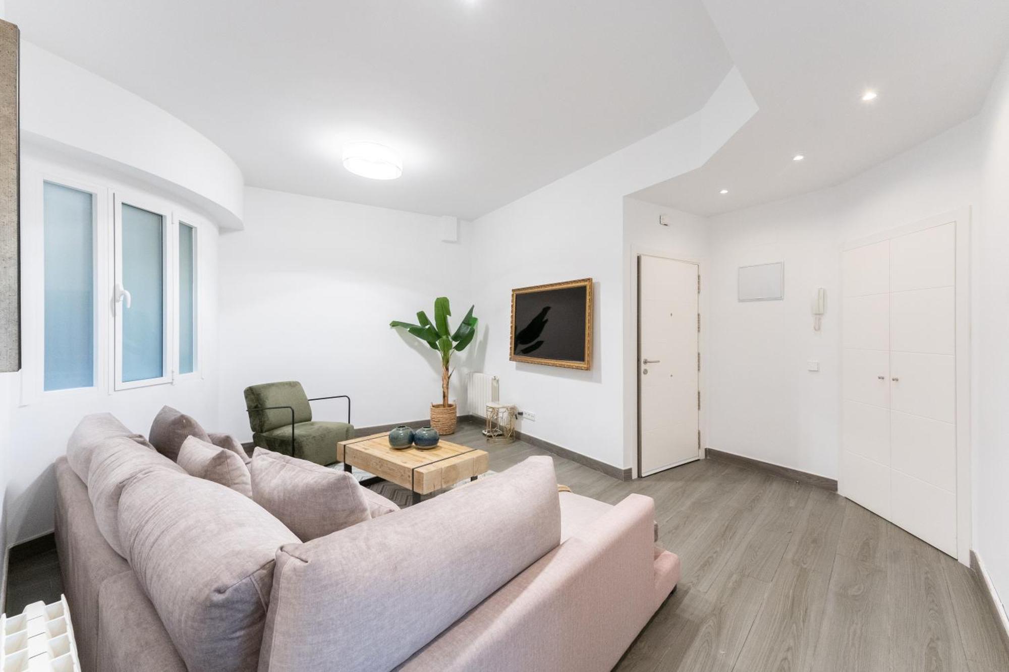 Luxe Apartment In Plaza De Espana Madrid Eksteriør billede